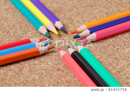 文房具, 色鉛筆, 鉛筆, 色えんぴつ,文具, 描く,絵, アート, 筆記用具,カラー、えんぴつ 81455758