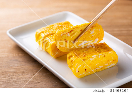手作りの卵焼き 81463164