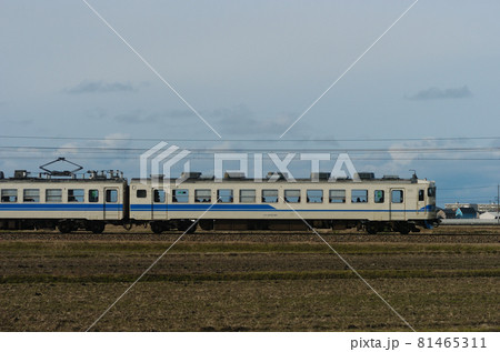 北陸本線 美川ー加賀笠間 JR西日本 475系 A16編成 ③ クモハ475-43(金沢) 山側 北陸本線 美川ー加賀笠間 JR西日本 475系 A16編成 ③ クモハ475-43(金沢) 山側 81465311