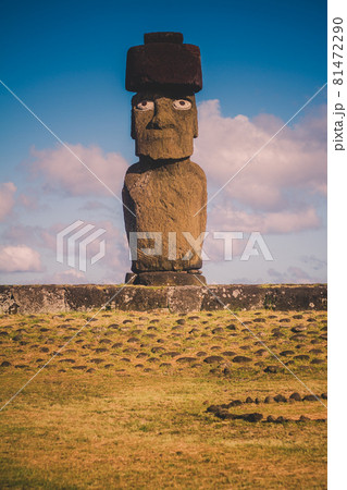 Moai at Ahu Tongariki, Easter island, Chile. 81472290