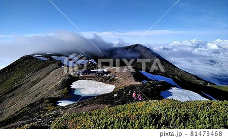 残雪の木曾御嶽山【6月】 81473468
