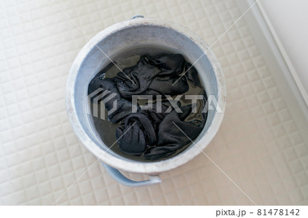 バケツでつけ置き洗い バケツでつけ置き洗い 81478142
