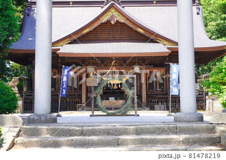 神社境内の茅の輪、山形県長井市総宮神社 81478219