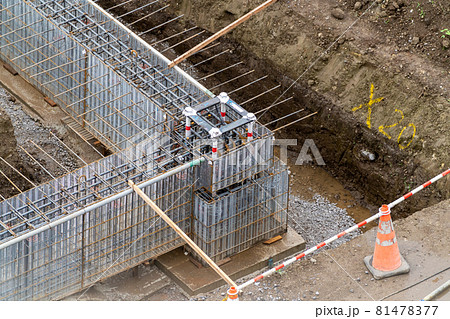 型枠の締固め状況 ラス型枠 打込型枠 コンクリート打設前 型枠の締固め状況 ラス型枠 打込型枠 コンクリート打設前 81478377