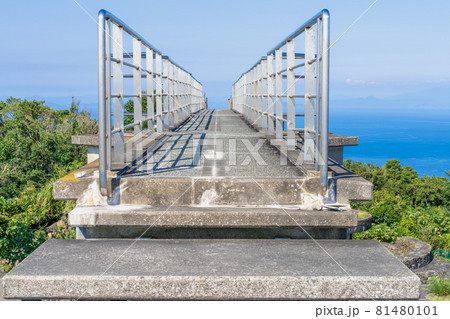 鶴御崎の風景（展望ブリッジ）　大分県佐伯市 81480101