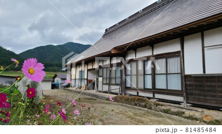 平屋の日本家屋の写真素材