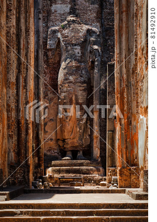 Ruins of Lankatilaka Vihara temple with Buddha image. Pollonaruwa, Sri Lanka 81492910