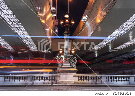 日本橋の麒麟像 81492912