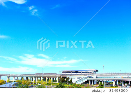 愛・地球博記念公園駅とリニモの風景 愛・地球博記念公園駅とリニモの風景 81493000