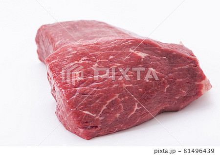 牛モモ肉ブロック 81496439