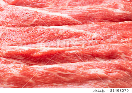 牛肉(ウデ薄切り)のアップ。 81498079