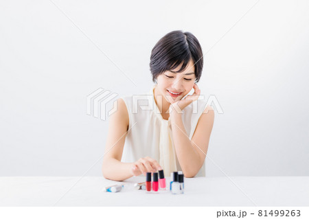 若い女性 ビューティ 若い女性 ビューティ 81499263