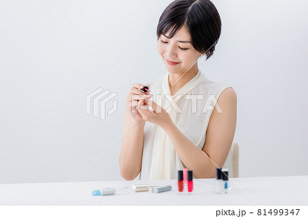 若い女性　ビューティ 81499347