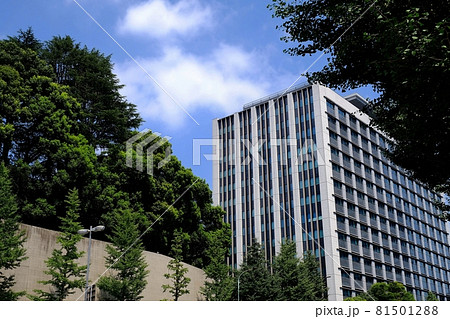 総理大臣官邸と中央合同庁舎第8号館(内閣府、内閣官房) 総理大臣官邸と中央合同庁舎第8号館(内閣府、内閣官房) 81501288