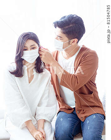 女性 メス 女の人 81504785