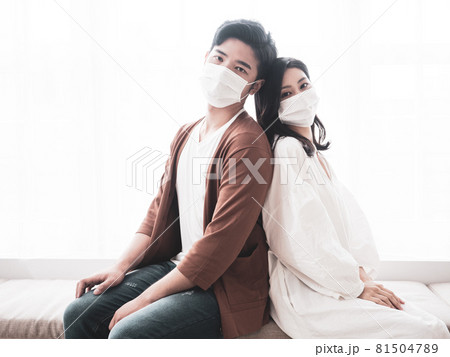 女性 メス 女の人 81504789