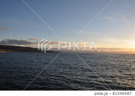 アメリカ西海岸の夕日 81506487