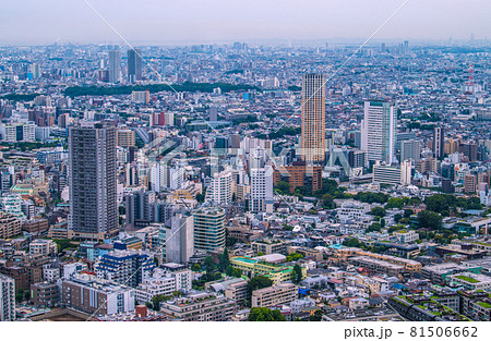 日本の東京都市景観 中目黒駅前の中目黒アトラスタワーや中目黒ゲートタウン、代官山などを望む 日本の東京都市景観 中目黒駅前の中目黒アトラスタワーや中目黒ゲートタウン、代官山などを望む 81506662