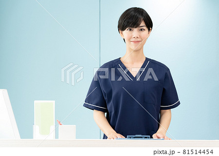 歯科で働く女性 81514454