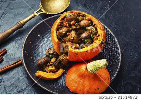 Pumpkin stuffed with mushrooms Pumpkin stuffed with mushrooms 81514972