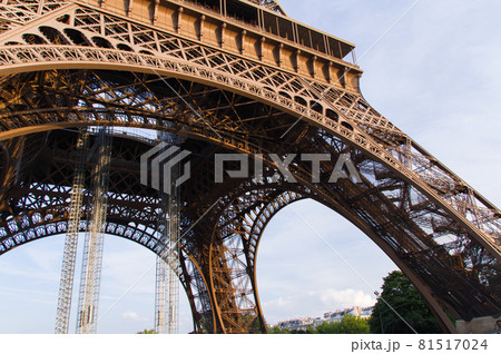 エッフェル塔エレベーター(フランス-パリ) 81517024