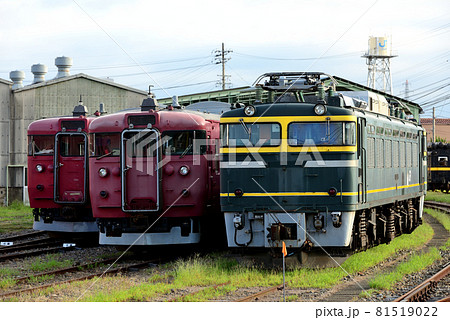 松任工場にて留置中の国鉄型車両たち 松任工場にて留置中の国鉄型車両たち 81519022