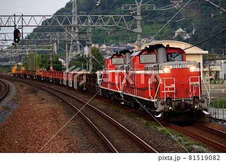 東海道本線を行くDD511192重連ロングレール輸送列車 東海道本線を行くDD511192重連ロングレール輸送列車 81519082
