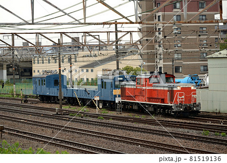 東海道本線を行くDD511183クモル143系返却回送 81519136