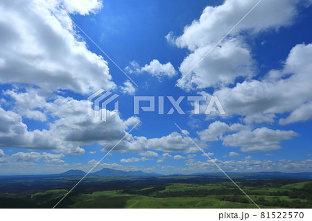 青空と雲（山と高原） 81522570