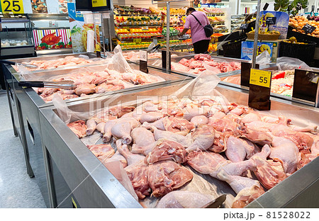 Supermarket or Department store Supermarket or Department store 81528022