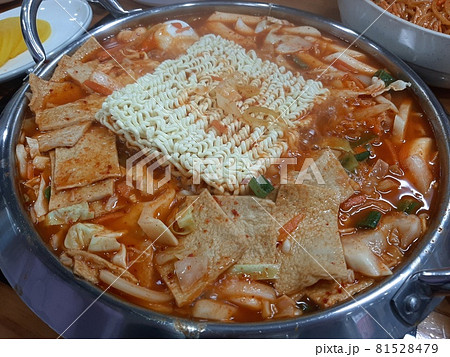 餅 であれば、 食べ物 81528479