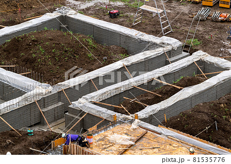 コンクリート打設 湿潤養生 水密シートの写真素材