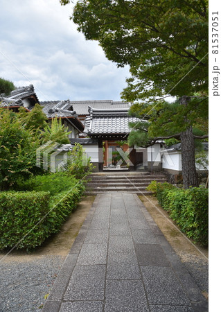 京都嵐山　天龍寺の塔頭・三秀院　 81537051