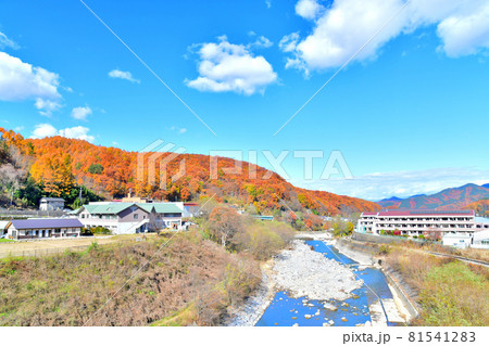 小海大橋/千曲川より下流方面を望む(長野県小海町)【2019.11】 小海大橋/千曲川より下流方面を望む(長野県小海町)【2019.11】 81541283