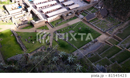 Araqhama and the plaza of Manyaraki at Ollantaytambo archaeological site, Cuzco, Peru Araqhama and the plaza of Manyaraki at Ollantaytambo archaeological site, Cuzco, Peru 81545423