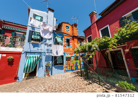 Houses with Bright Colors in Burano Island - Venice Lagoon Veneto Italy Houses with Bright Colors in Burano Island - Venice Lagoon Veneto Italy 81547312