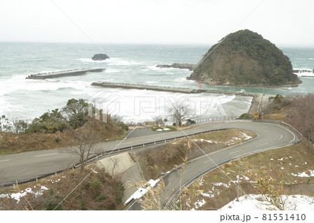 日本海に面した冬の七坂八峠 1 日本海に面した冬の七坂八峠 1 81551410