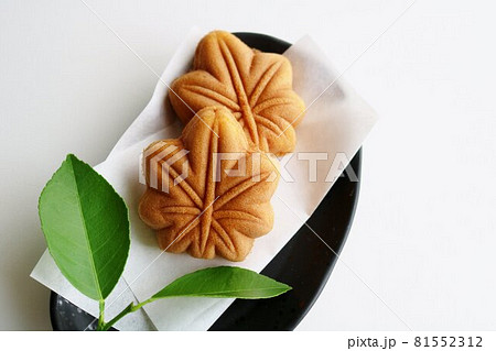 秋の趣 ふんわりもみじ饅頭 小豆餡入り和菓子 秋の趣 ふんわりもみじ饅頭 小豆餡入り和菓子 81552312