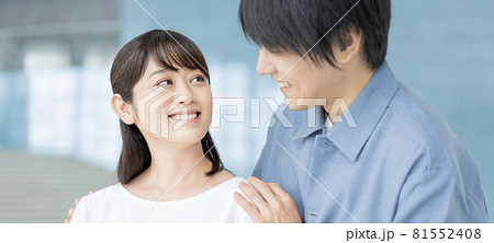 若いカップル バナーサイズ 若いカップル バナーサイズ 81552408