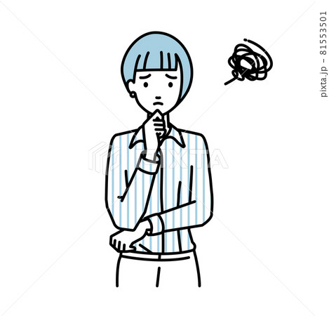 立って手をあごにあてて困っているブラウスの女性 81553501
