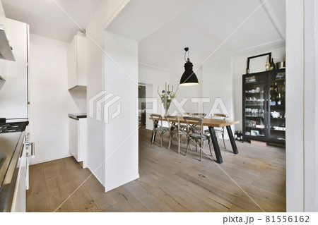 Beautiful and spacious kitchen in an elegant home 81556162
