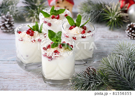 White Christmas mojito 81556355