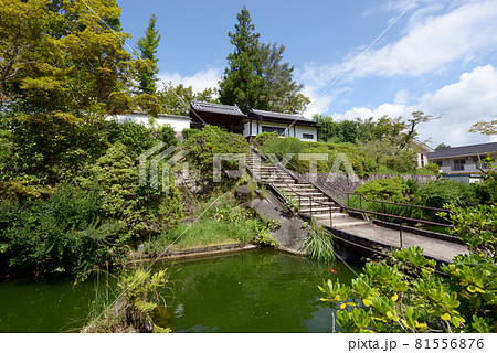 芳徳寺　山門遠望　奈良県奈良市柳生 81556876