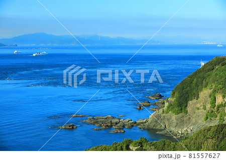 【愛媛県】快晴下の佐田岬と国道九四フェリー 81557627