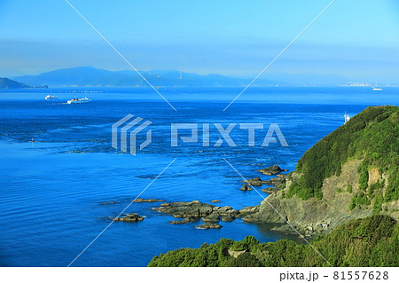 【愛媛県】快晴下の佐田岬と国道九四フェリー 【愛媛県】快晴下の佐田岬と国道九四フェリー 81557628