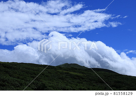 月山からの風景 月山からの風景 81558129