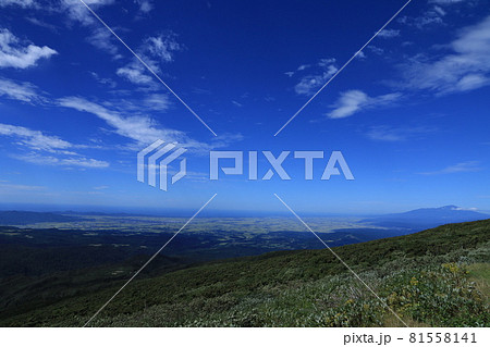 月山からの風景 月山からの風景 81558141