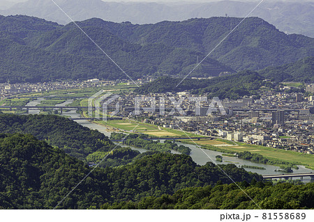 福山市街地眺望　芦田川　広島県福山市 81558689