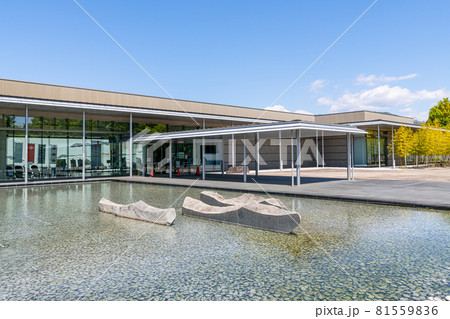 山梨県笛吹市 快晴の山梨県立博物館「かいじあむ」 山梨県笛吹市 快晴の山梨県立博物館「かいじあむ」 81559836