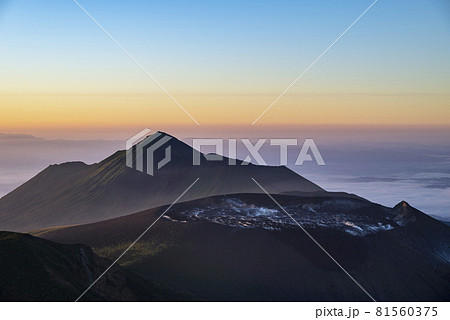 黎明の高千穂峰 黎明の高千穂峰 81560375